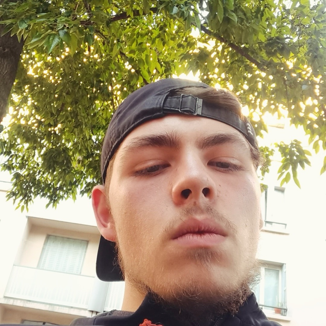 Profil de Victor-manuel